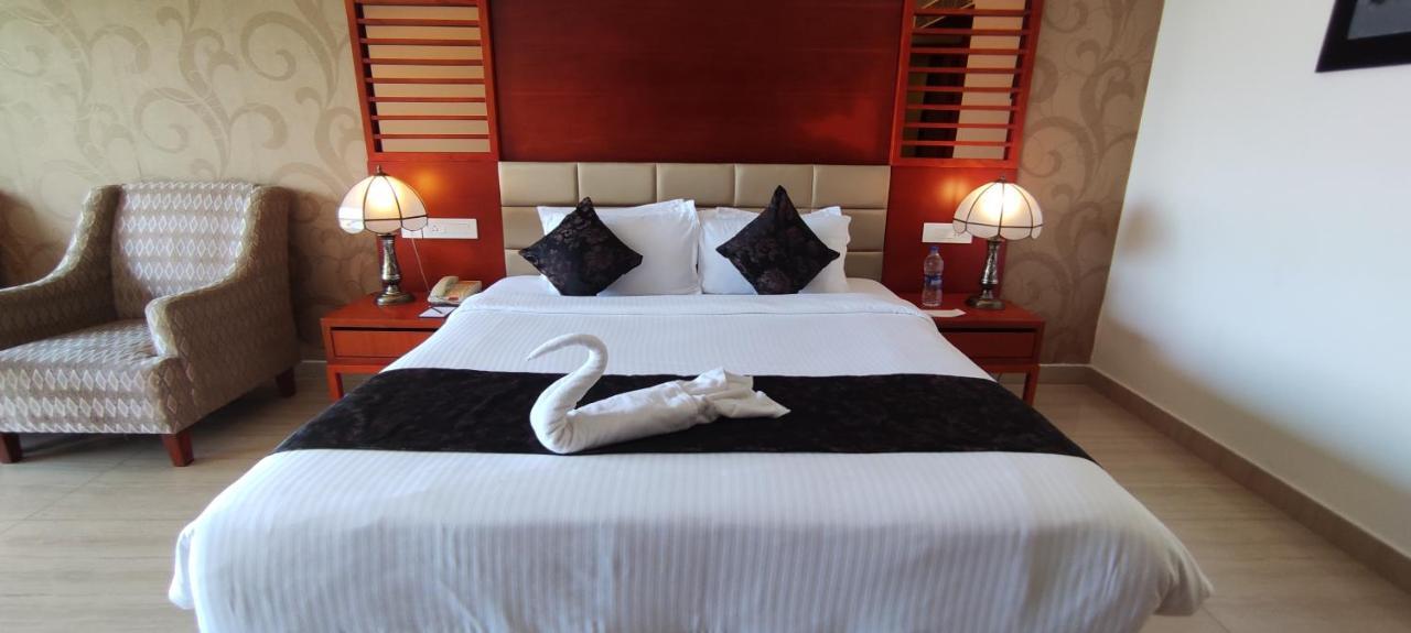 Lake Palace Trivandrum Vettutura Zewnętrze zdjęcie