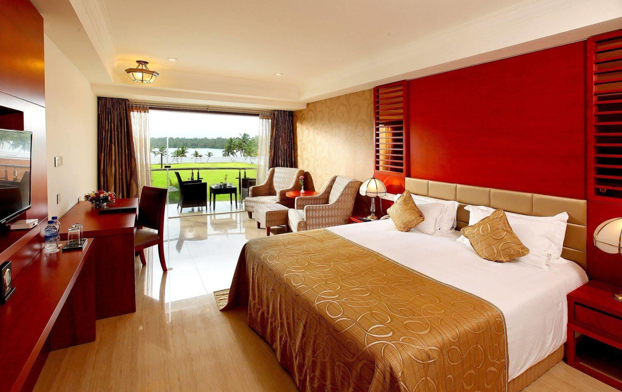 Lake Palace Trivandrum Vettutura Zewnętrze zdjęcie