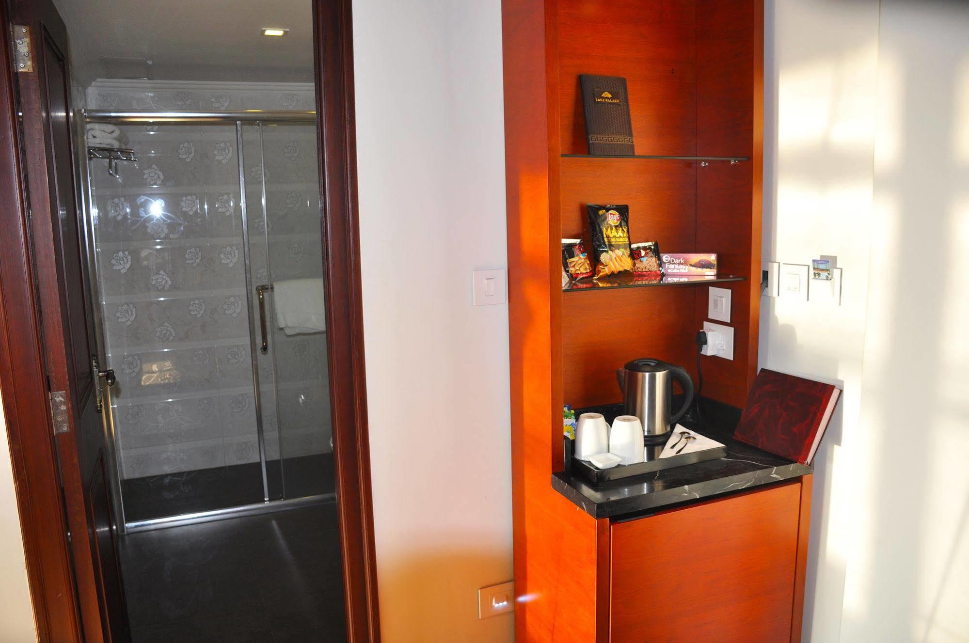 Lake Palace Trivandrum Vettutura Zewnętrze zdjęcie